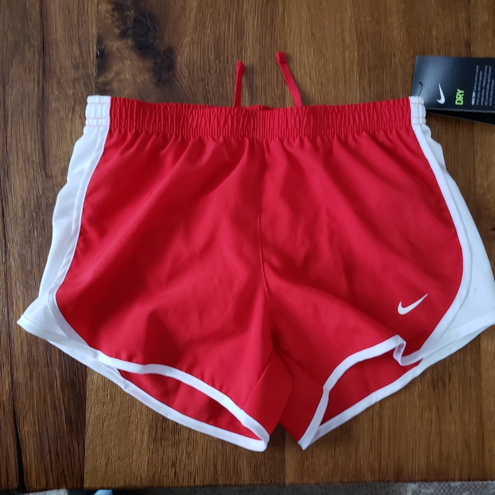 Girls Nike Dry athletic shorts x 2